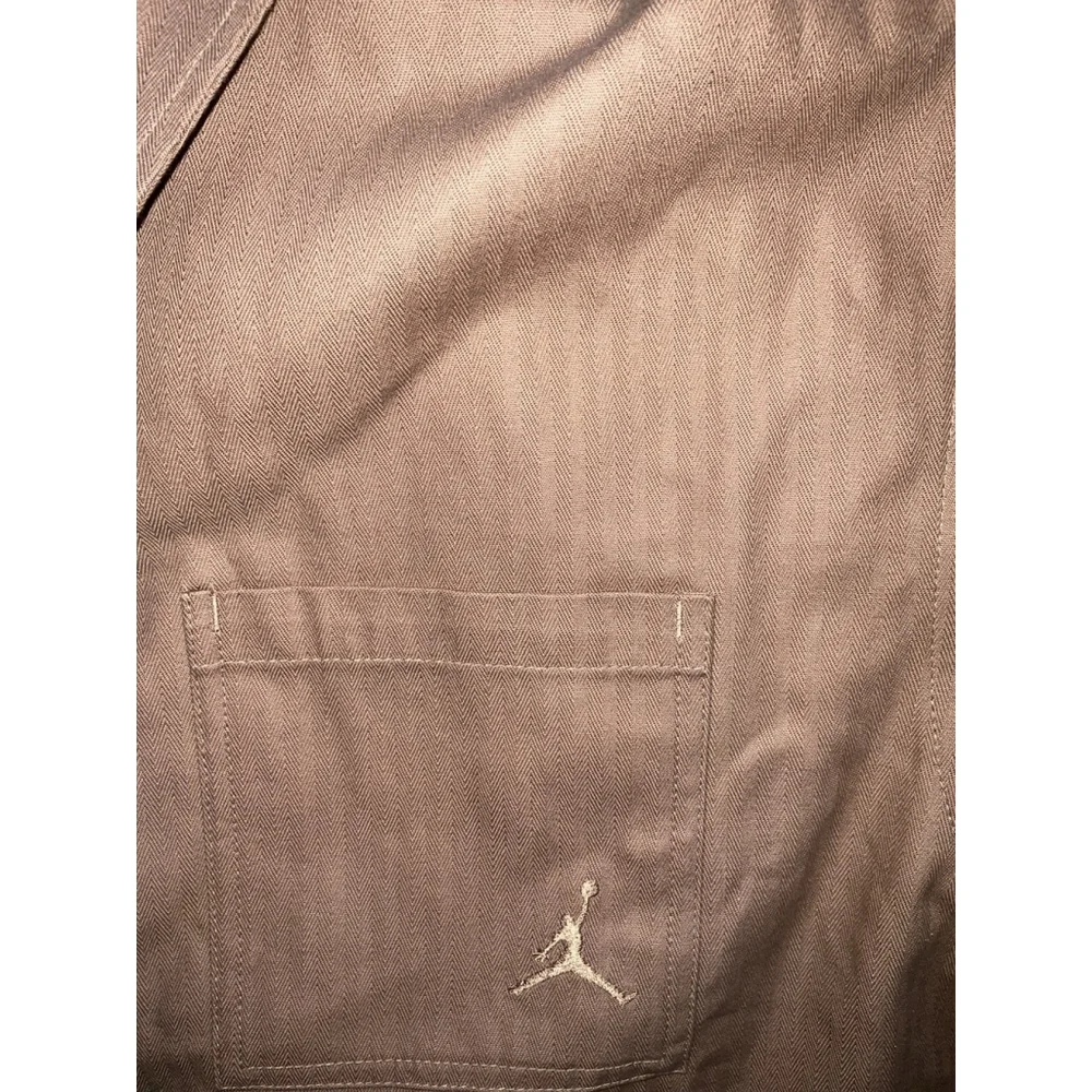 Air Jordan Essentials Button Down Long Sleeve Shirt Men's Brown Medium
